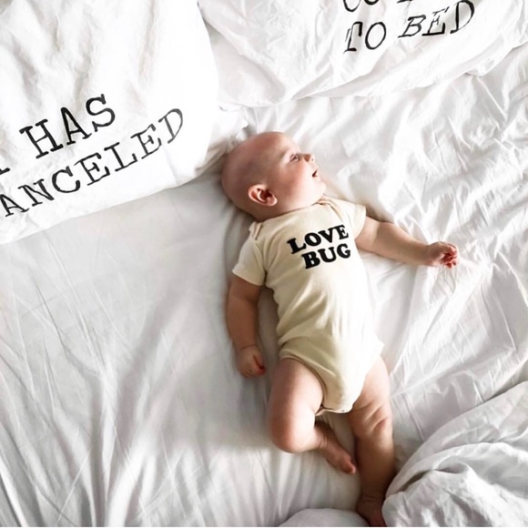 Love Bug Organic Bodysuit Onesie - Picture 4 of 7